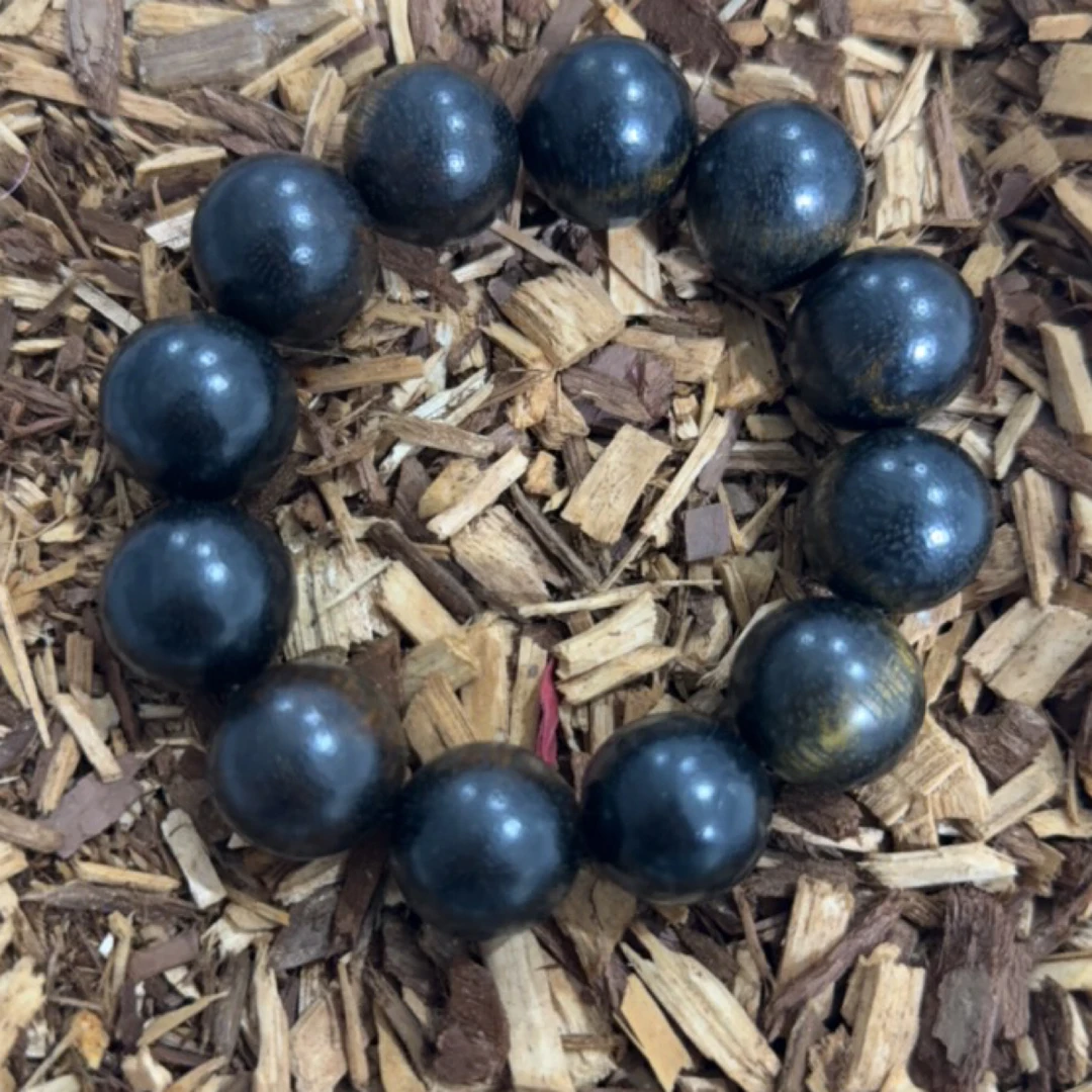 2 思思文玩精选沉香木作手串20mm