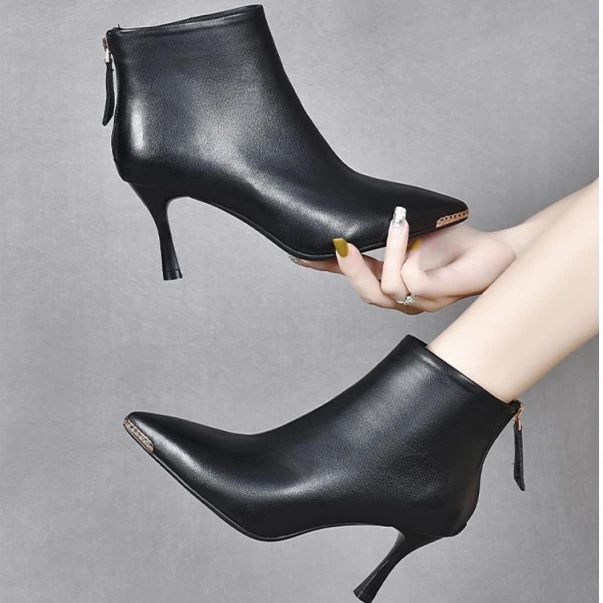 玛古芭秋冬季新款软皮高跟鞋女尖头短靴女细跟真皮裸靴春秋单靴