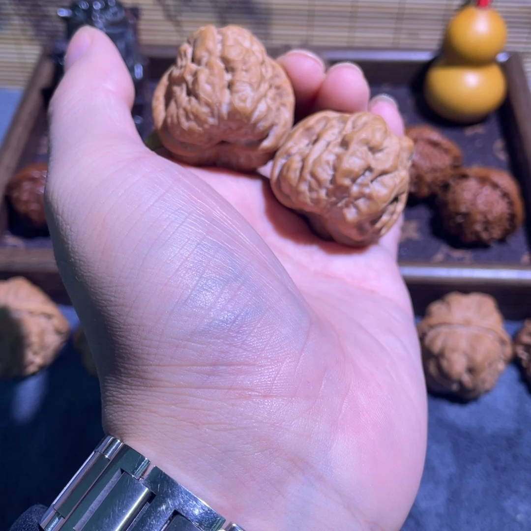 帝***冈文玩核桃把件蛤蟆