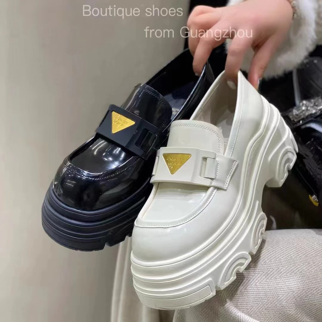 现货B1｜真皮羊里垫厚底乐福女｜拍小一码｜8009