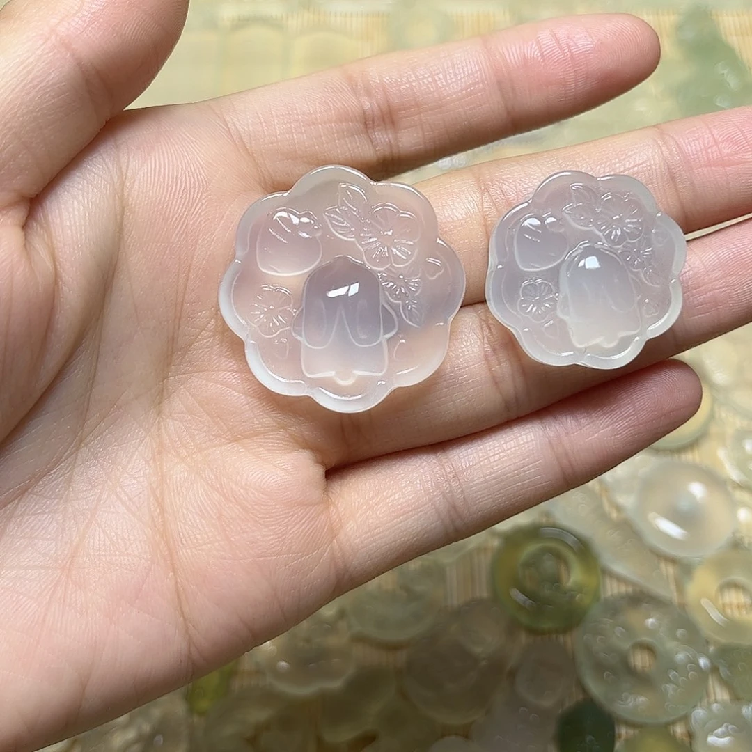 猕***淘未镶嵌岫玉颈饰吊坠