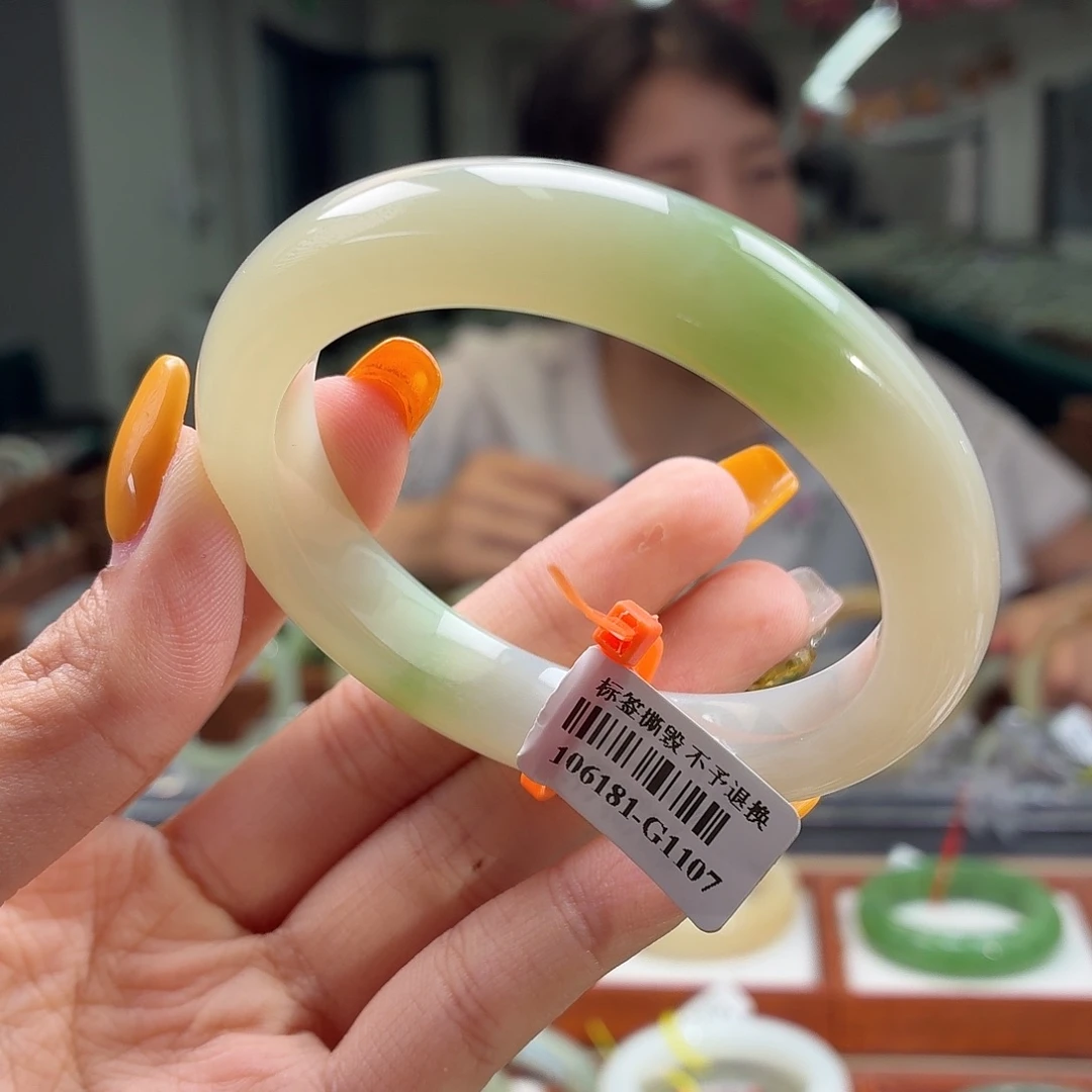 和田玉手镯未镶嵌5354