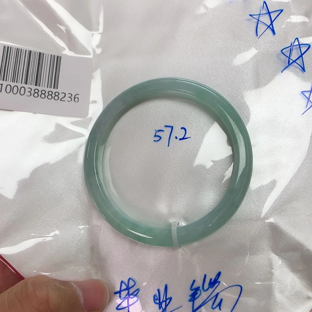 翡翠手镯未镶嵌天然缅甸翡翠手镯