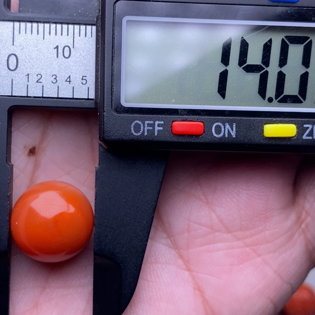 南红玛瑙配饰未镶嵌