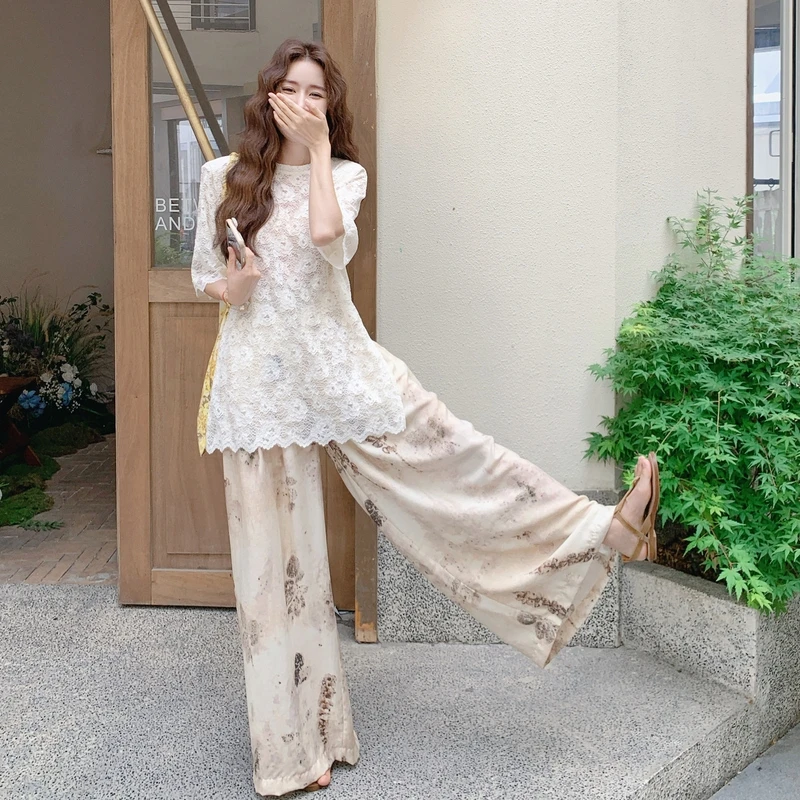 一整套ootd穿搭爆款减龄高级感夏日绝美镂空蕾丝衫阔腿裤两件套