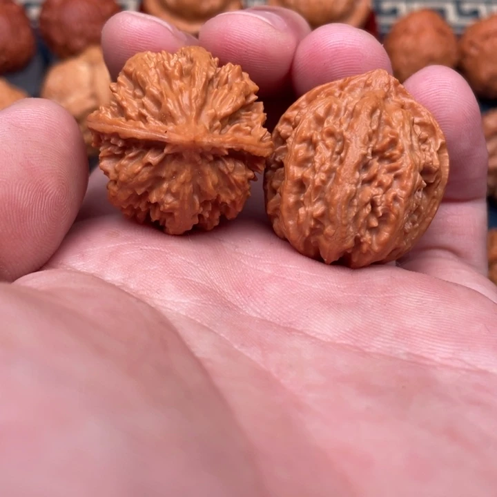 文玩核桃把件小蚂蚁