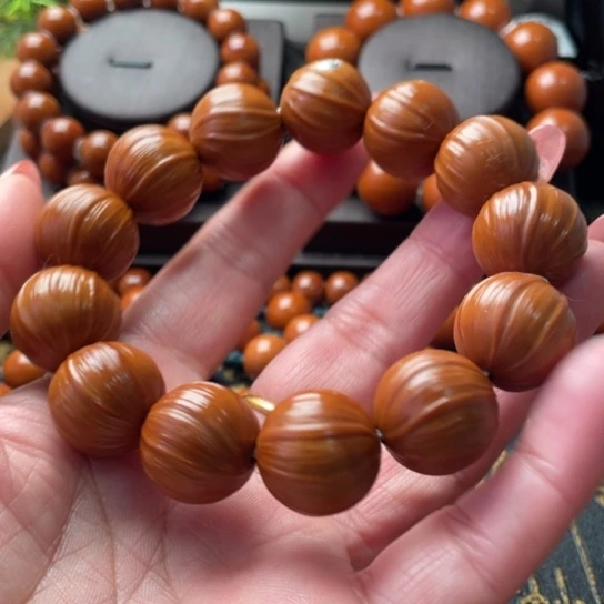 蒋****橄榄核吊坠橄榄1.8