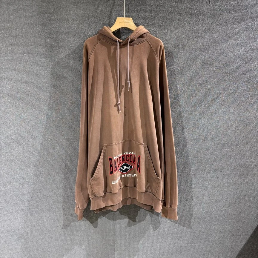 90新 Balenciaga/巴黎世家 1蝙蝠侠刺绣做旧帽衫 2码无领标/9248