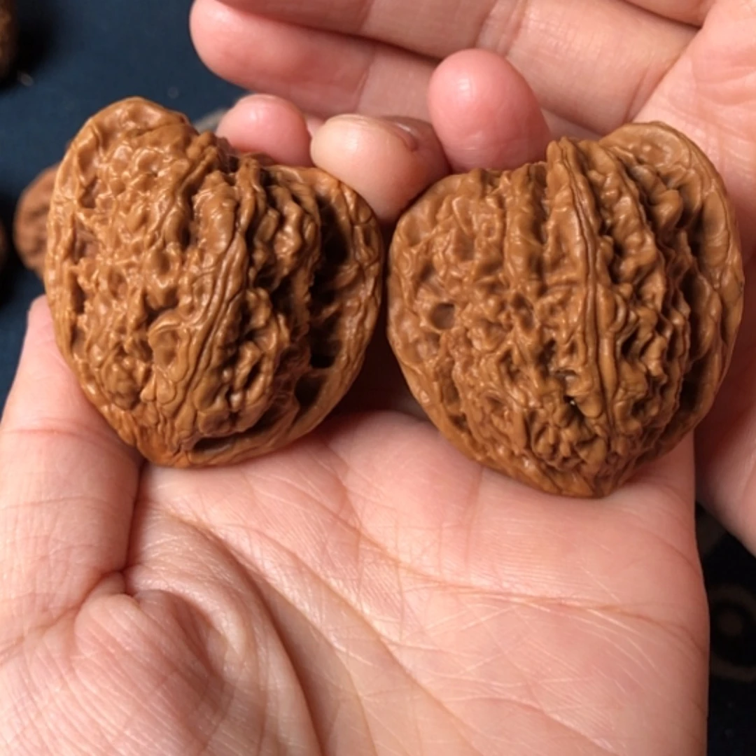 【闪购商品】把件文玩核桃南疆石