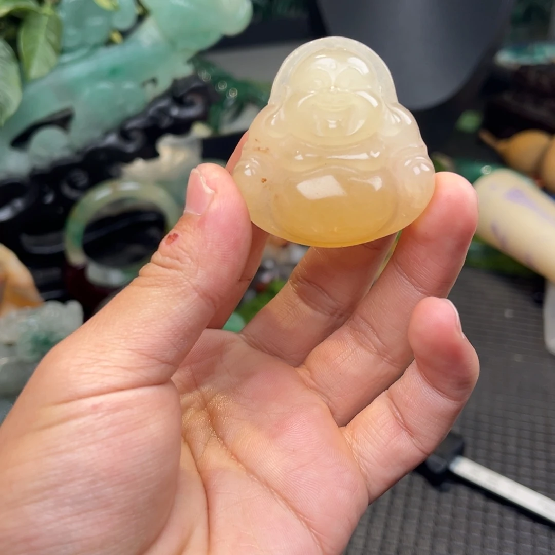 石英质玉（非洲翠）未镶嵌颈饰