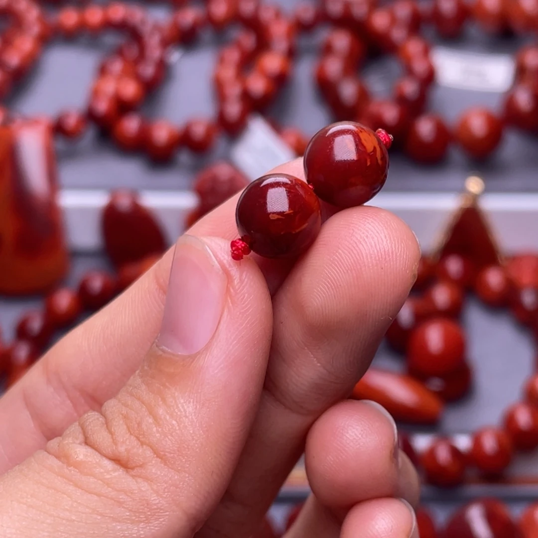 南红玛瑙未镶嵌其他天然原矿）9.4mm瓦西牛血火焰对珠