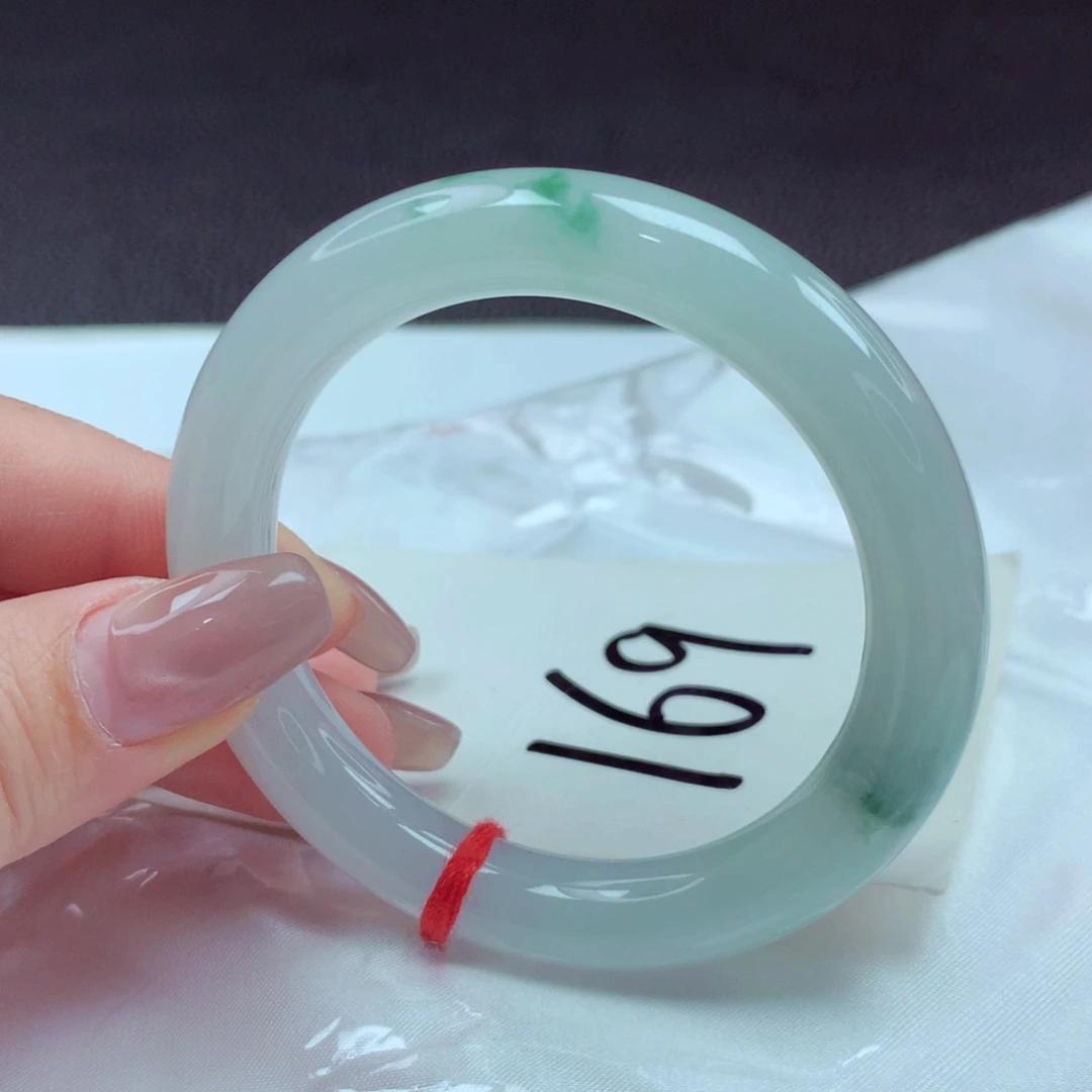 翡翠手镯未镶嵌手镯51