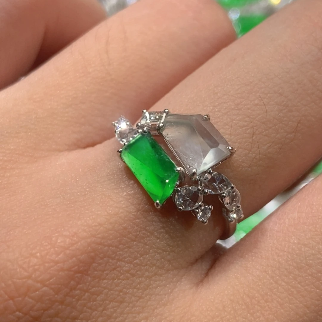 翡翠18K金镶嵌戒指天然缅甸A货翡翠