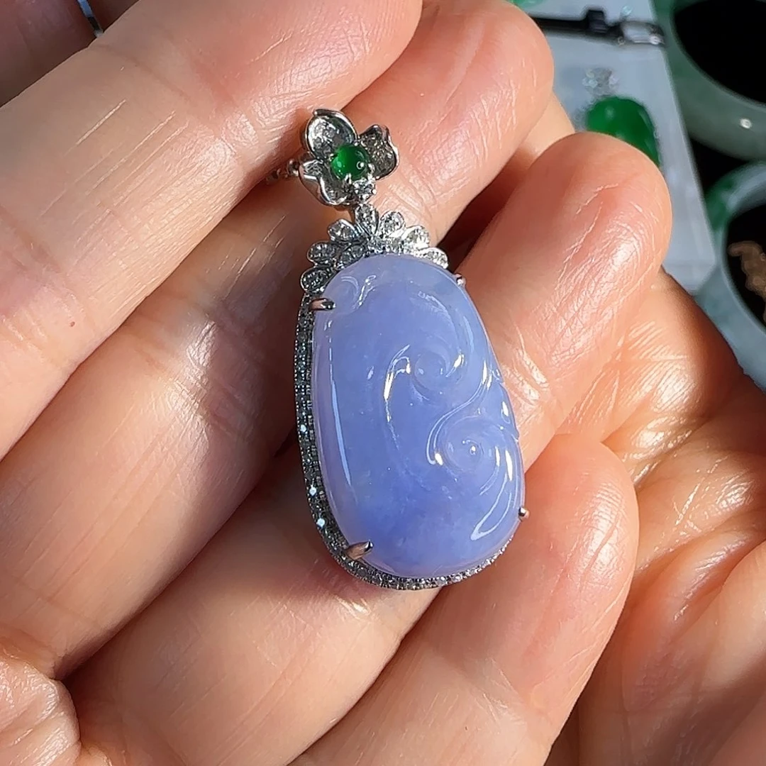 翡翠颈饰18K金镶嵌吉祥如意