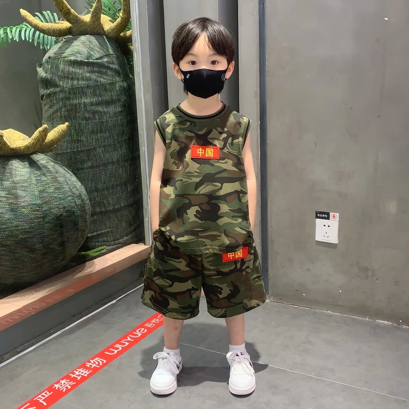 儿童衣服2025新款男童夏套装小男孩无袖军训夏装宝宝背心演出服装