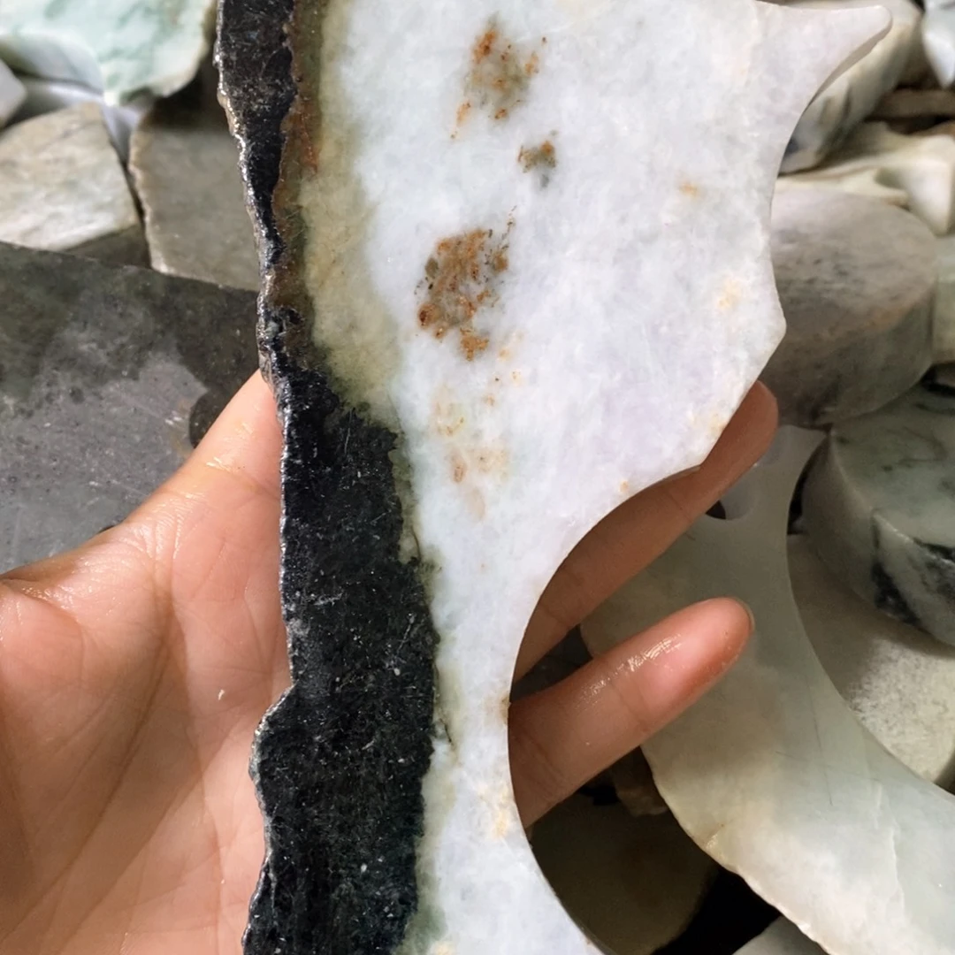 翡翠未镶嵌颈饰天然翡翠