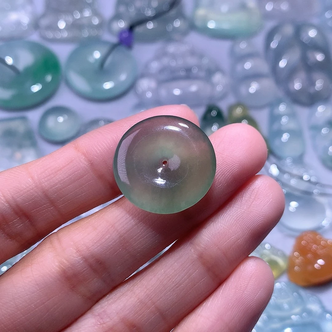 【闪购商品】翡翠颈饰未镶嵌扣