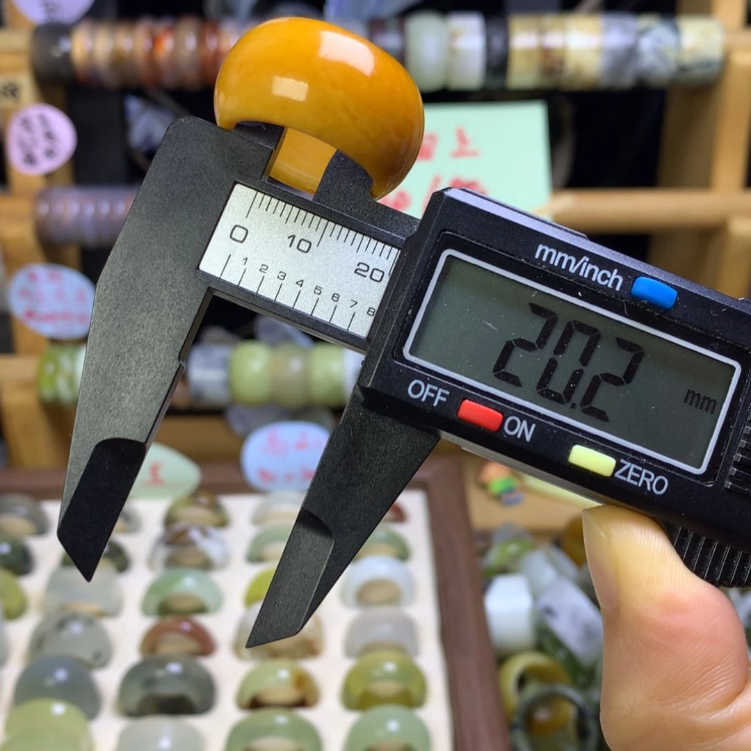 蛇纹石玉合金戒指