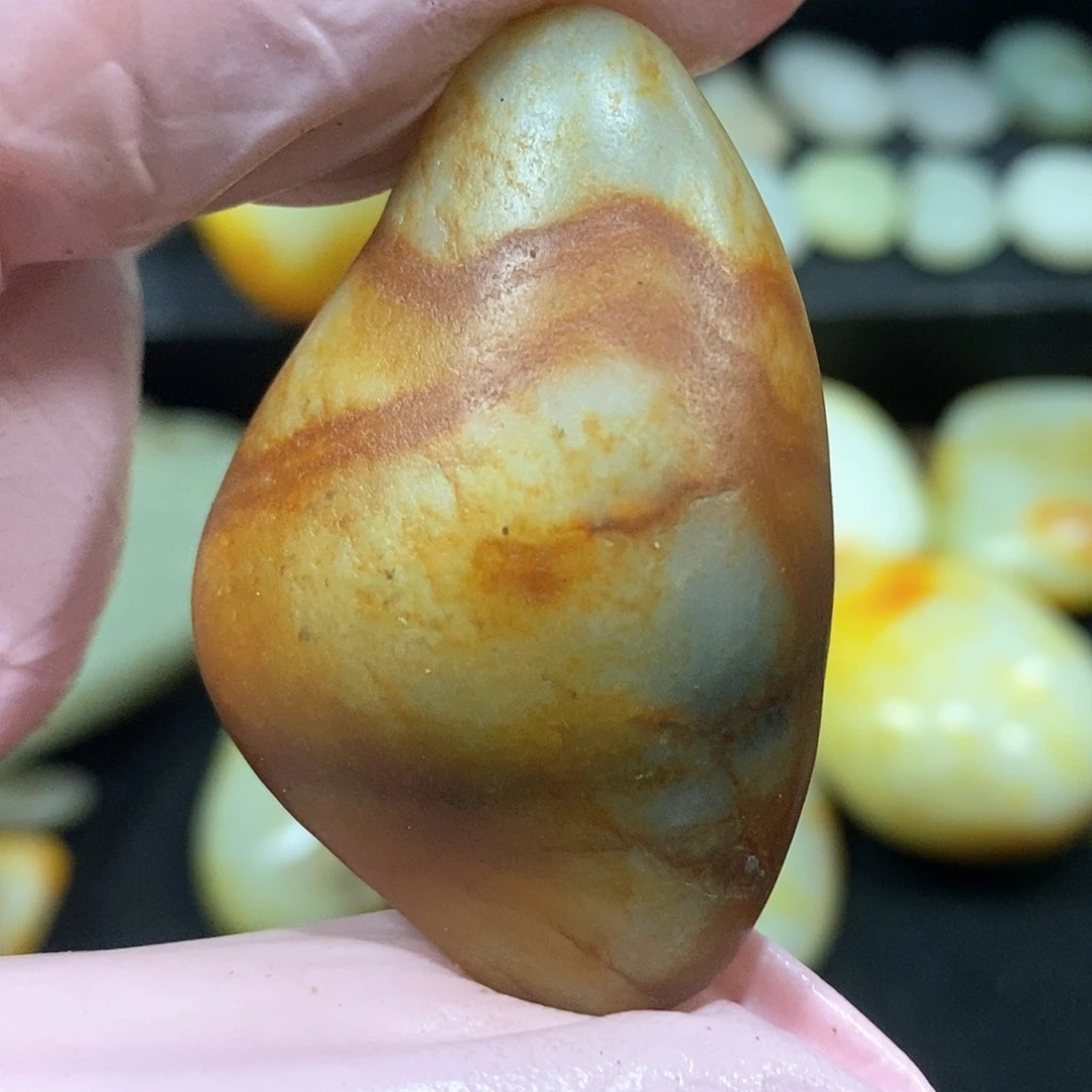 未镶嵌和田玉（糖玉）挂件