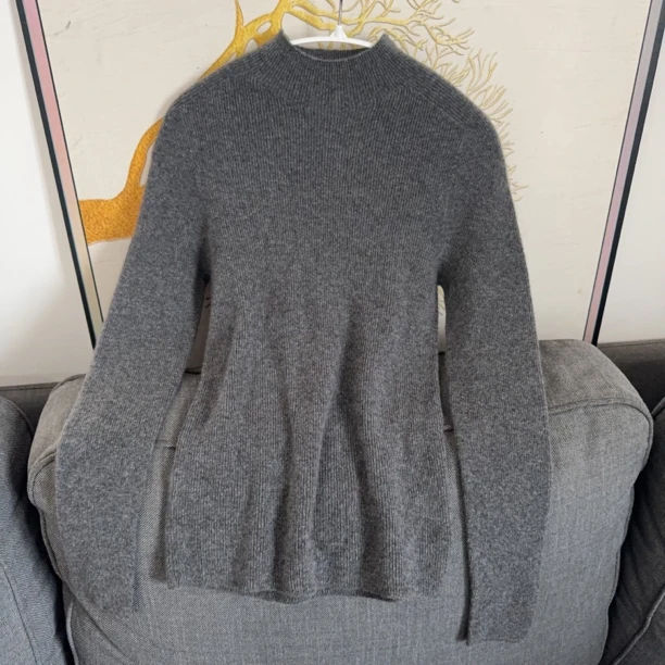 无缝半高领加厚修身秋冬女精纺针织打底衫