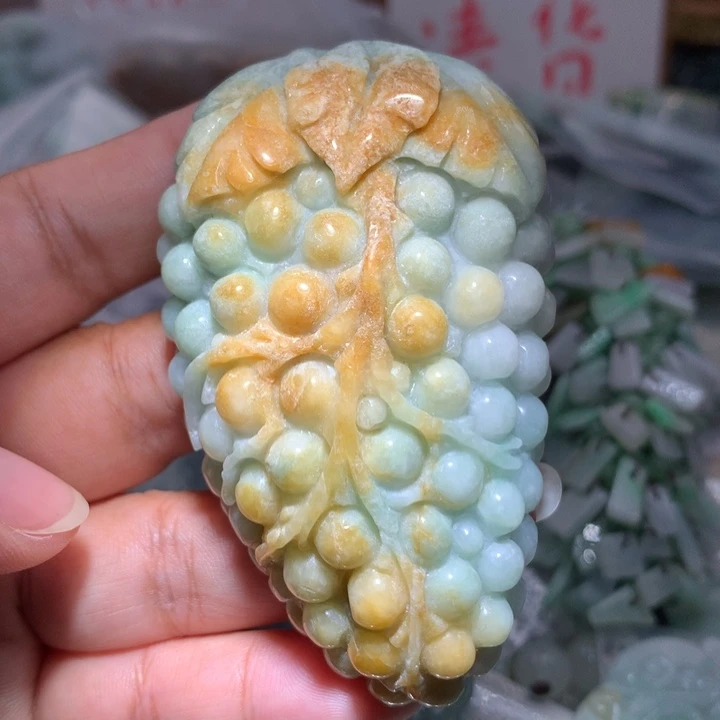 翡翠未镶嵌颈饰保真天然A货翡翠