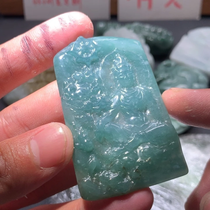 翡翠未镶嵌颈饰保真天然a货翡翠
