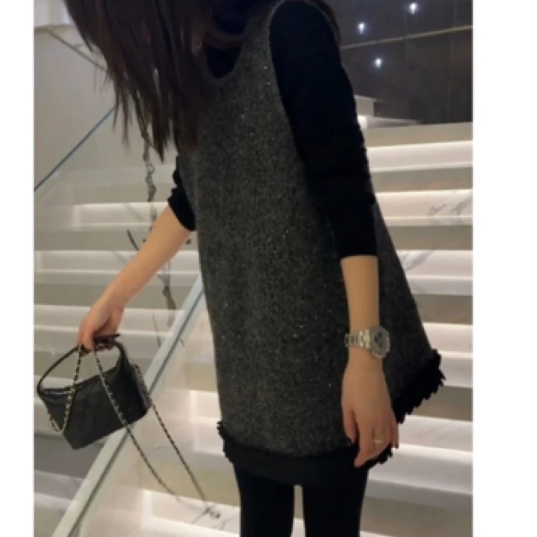 新款时尚休闲百搭减龄显瘦高级感打底衫背心裙女装