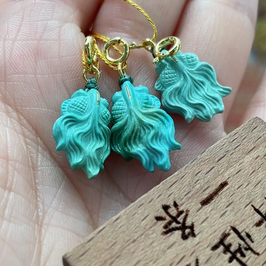 绿松石颈饰未镶嵌