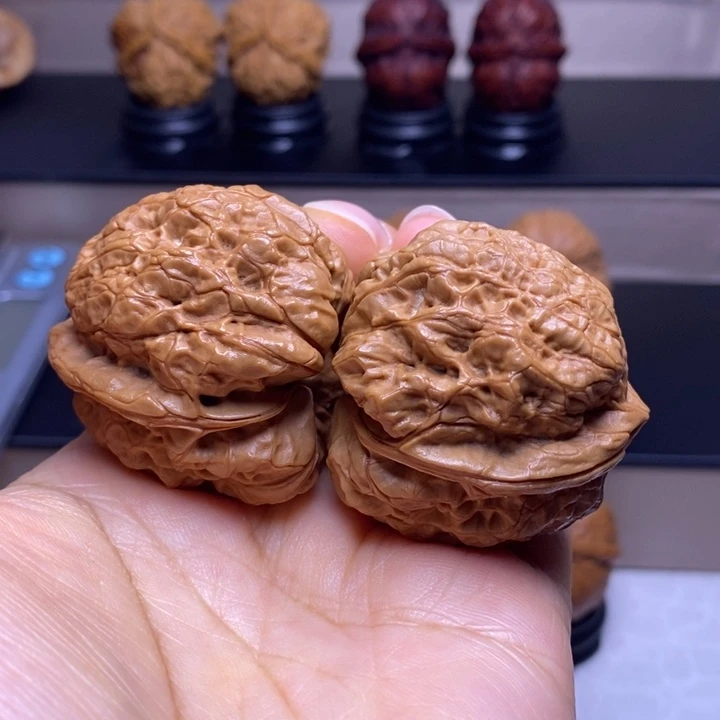 文玩核桃把件霸王蟾疙瘩包48