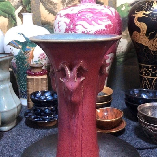 瓷片瓷器一件，品相完好