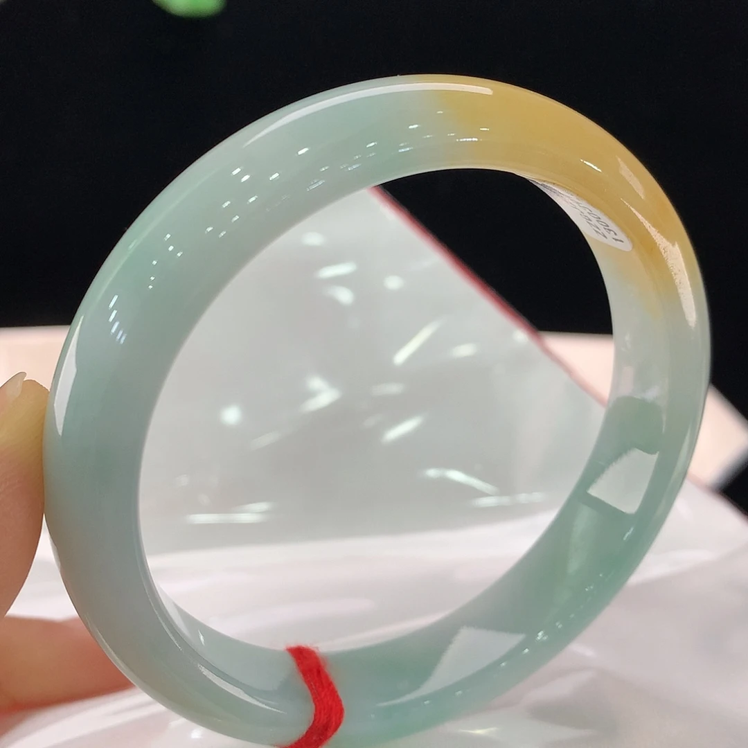 翡翠未镶嵌手镯0399