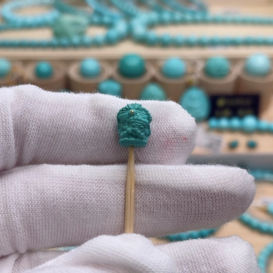 未镶嵌绿松石珠宝奇石