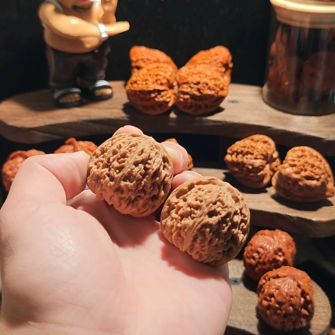 W***u把件文玩核桃40球疆全品