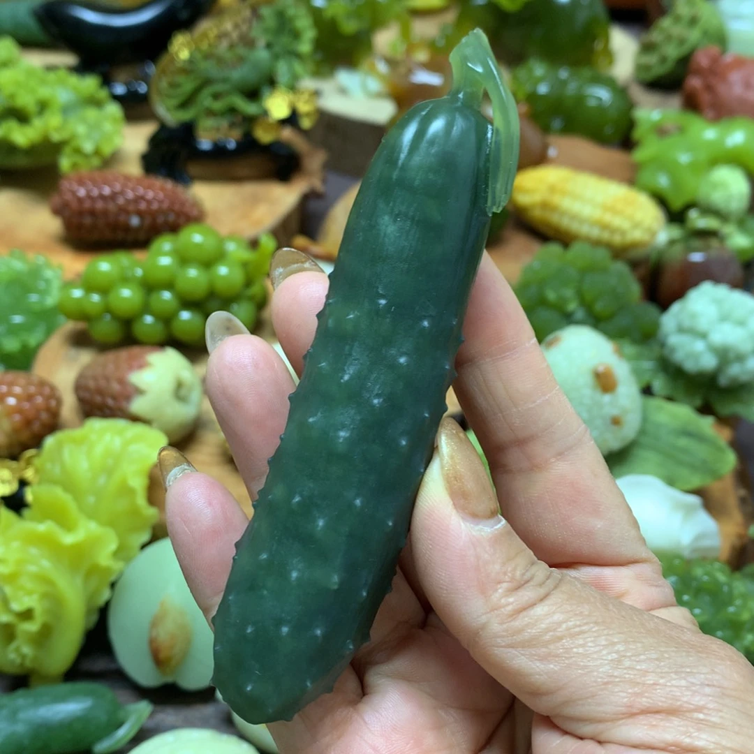 未镶嵌蛇纹石玉摆件