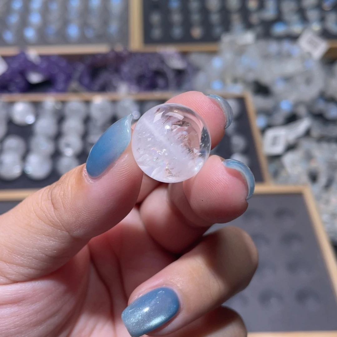 炸***啦未镶嵌颈饰水晶彩虹白幽灵单珠直径17.3mm