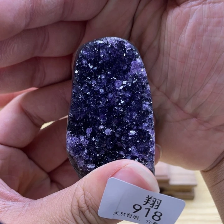 未镶嵌水晶大型摆件（非配饰）