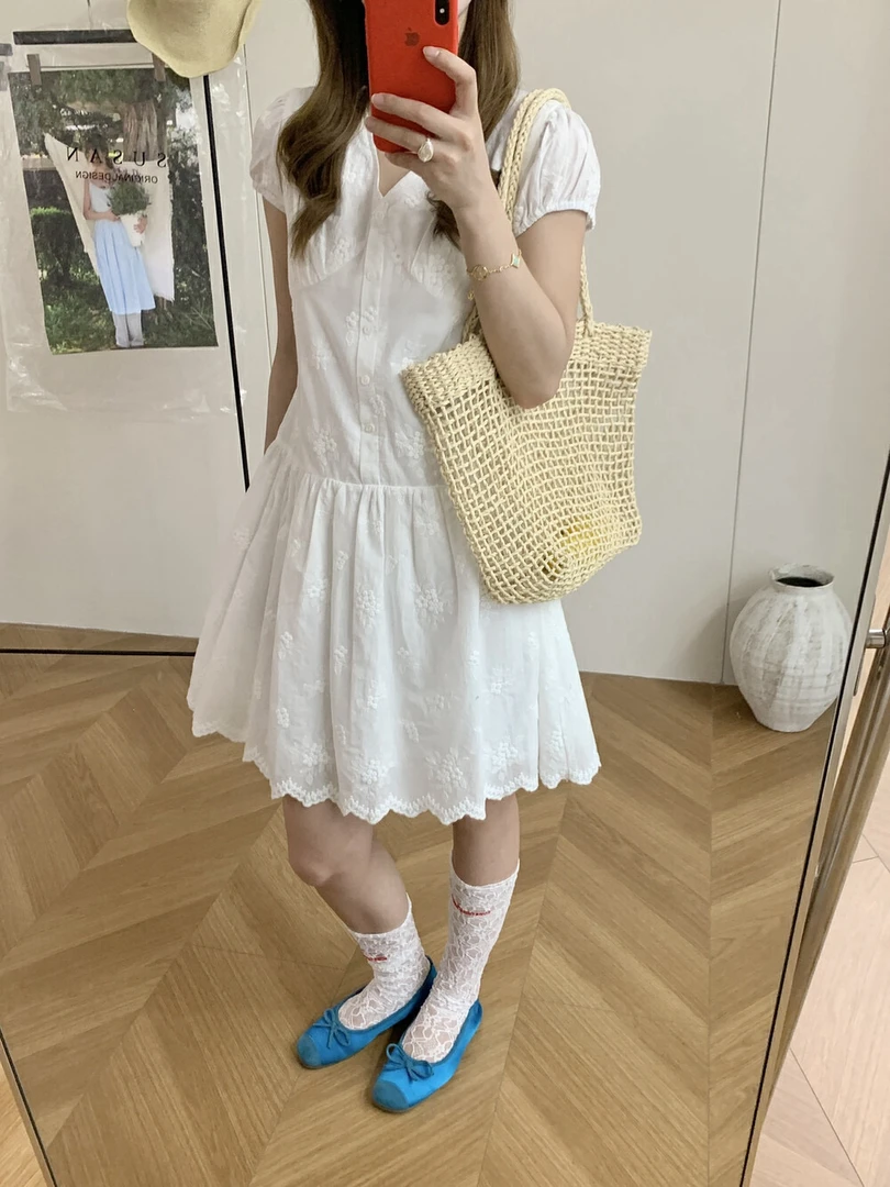 【现货】2025韩式白色刺绣提花设计叠穿连衣裙