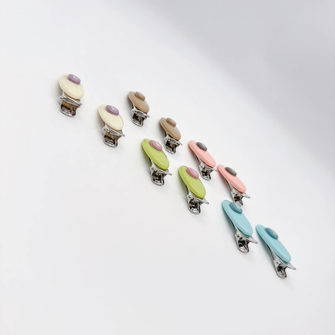 Mi33  字母标椭圆鸭嘴夹 Y66058O1-4