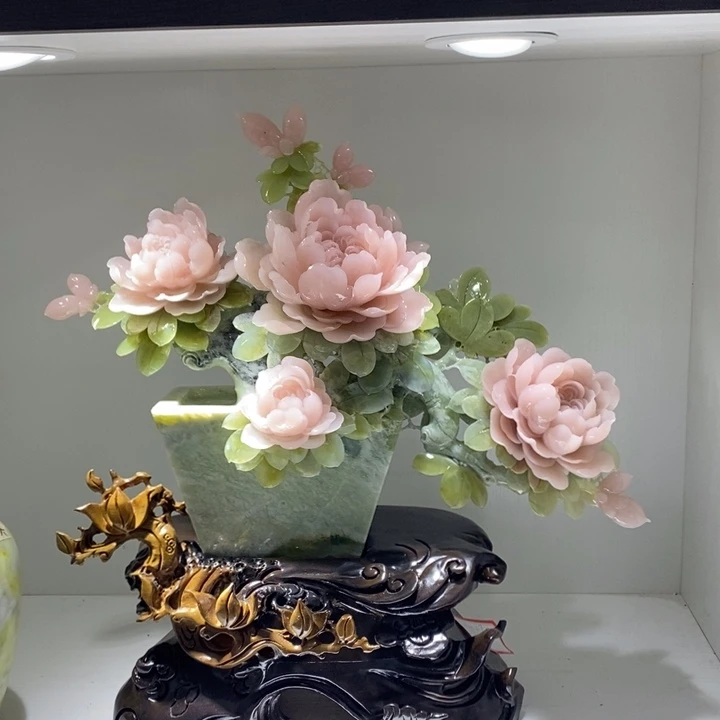 未镶嵌蛇纹石玉（覆膜）珠宝奇石