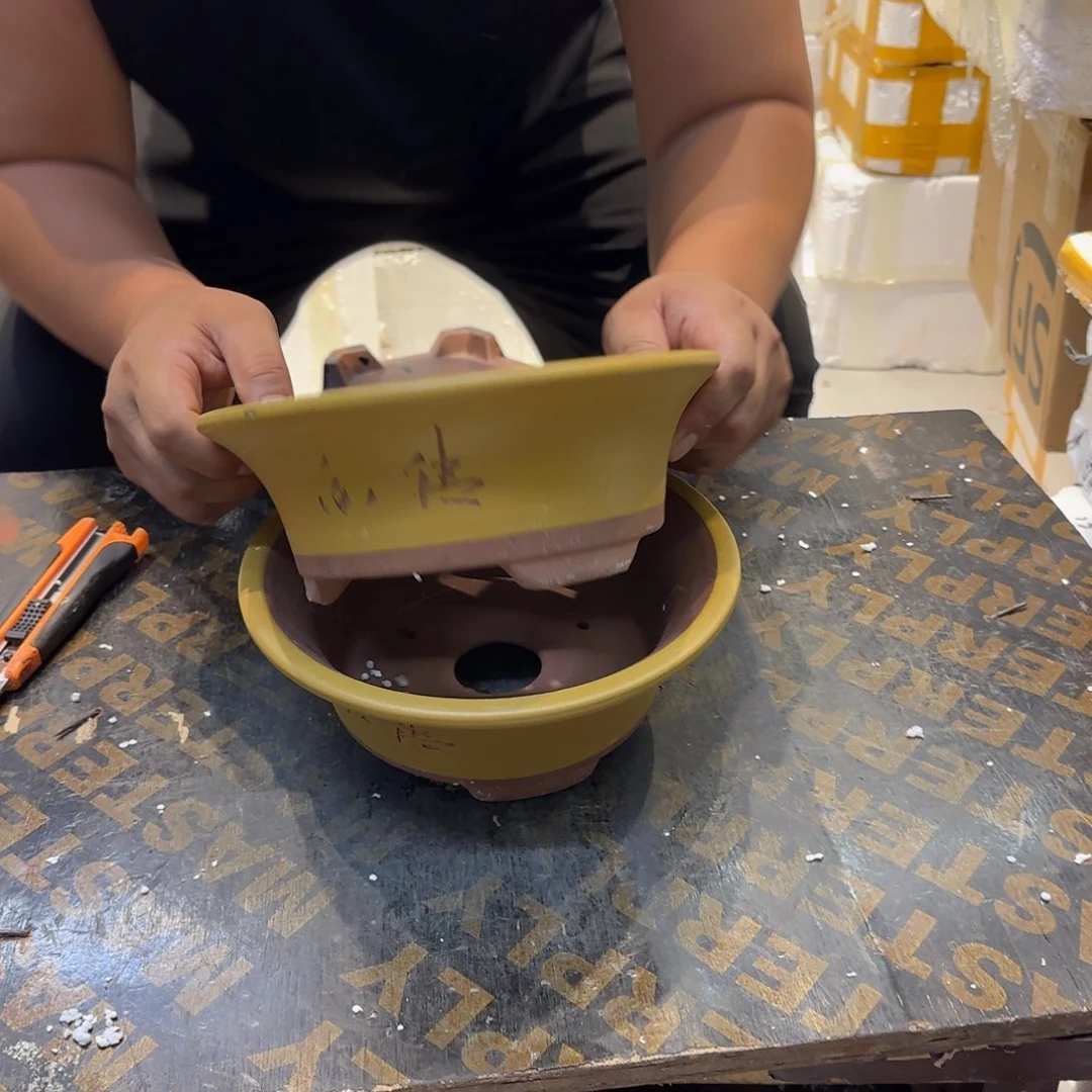 紫砂花盆瑕疵和瑕疵