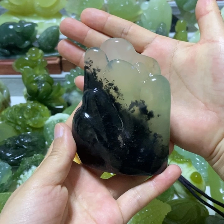 【闪购商品】蛇纹石玉未镶嵌把件?***?