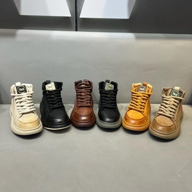 秋冬新款复古风男士中帮软底舒适百搭潮流休闲运动鞋增高厚底鞋