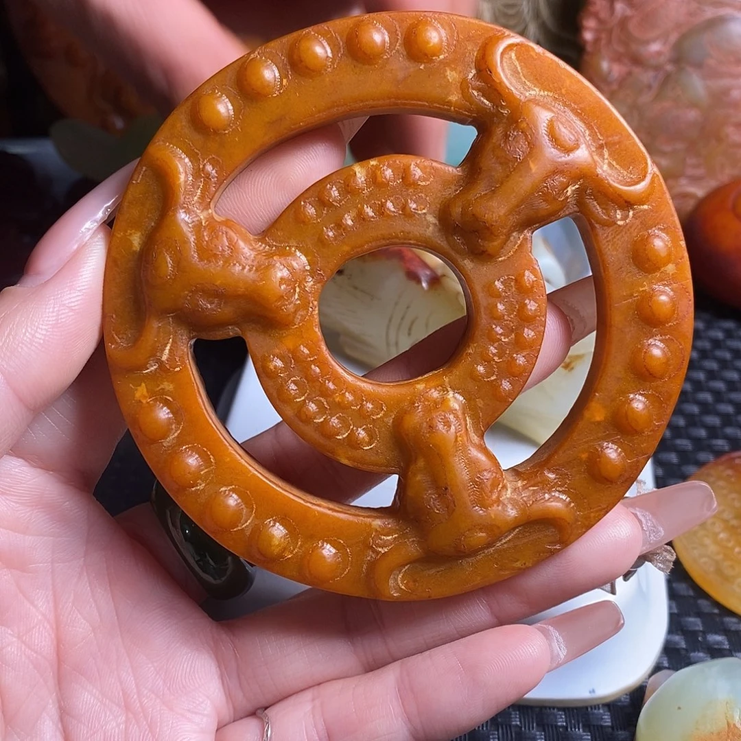 岫岩老玉（透闪石质玉）未镶嵌珠宝奇石