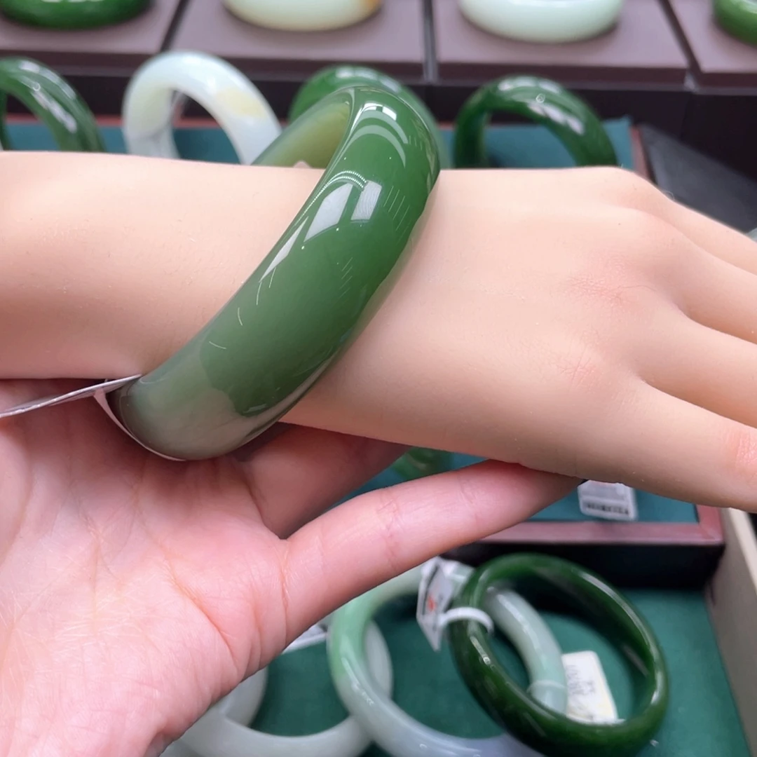 和田玉（碧玉）未镶嵌手镯62.63