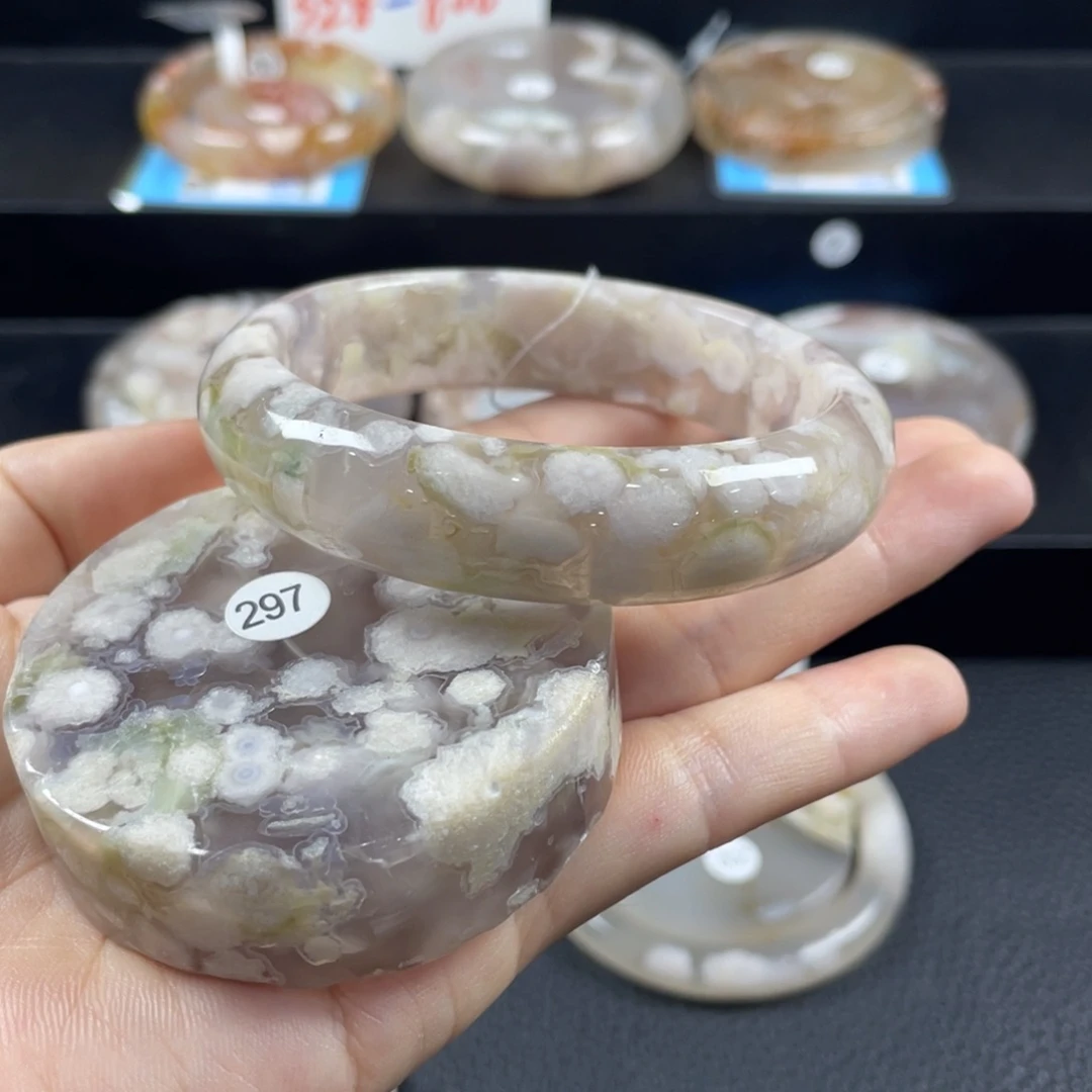 石英质玉手镯未镶嵌59/297