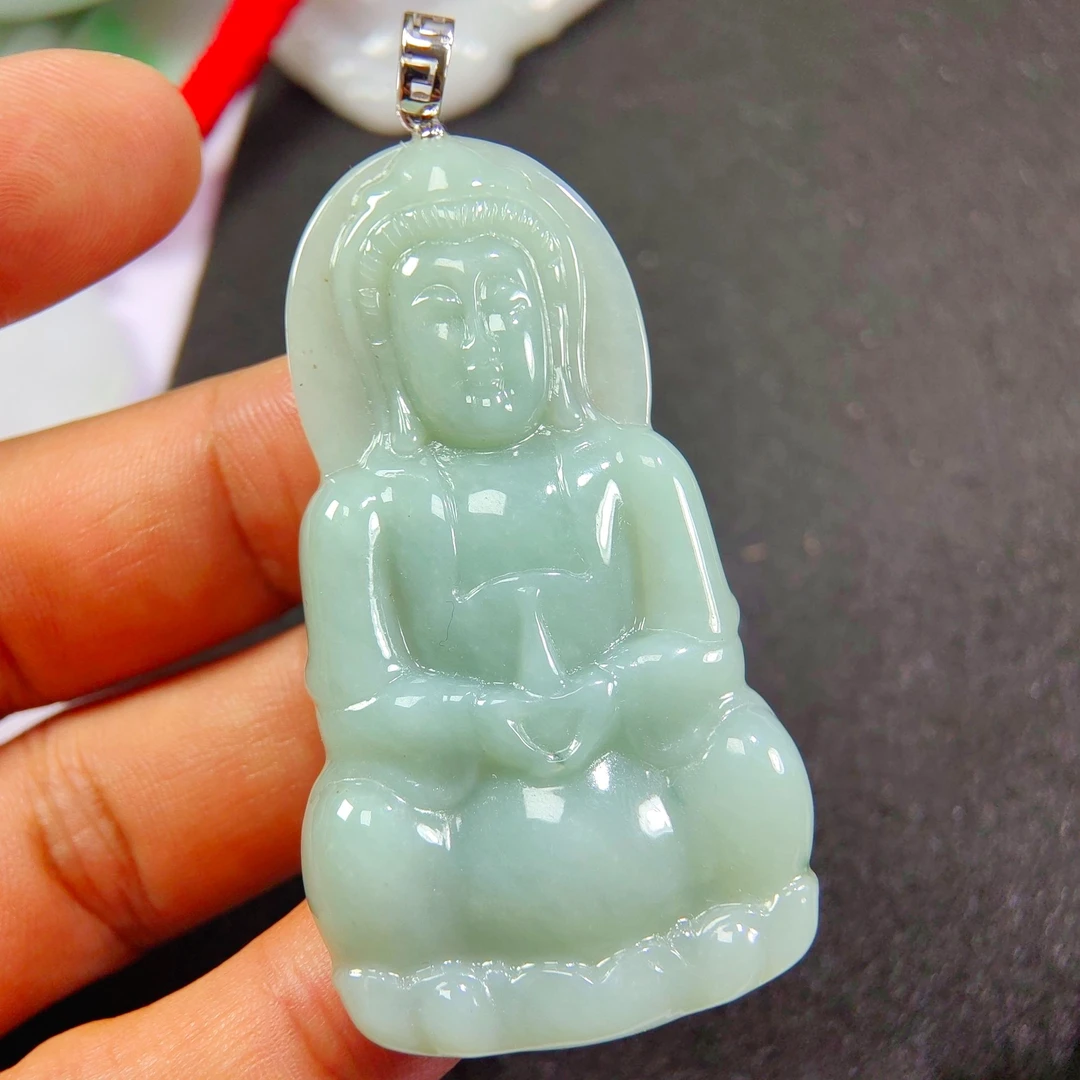 A货翡翠冰润晴底观音菩萨挂件（镶镀白金色银扣）