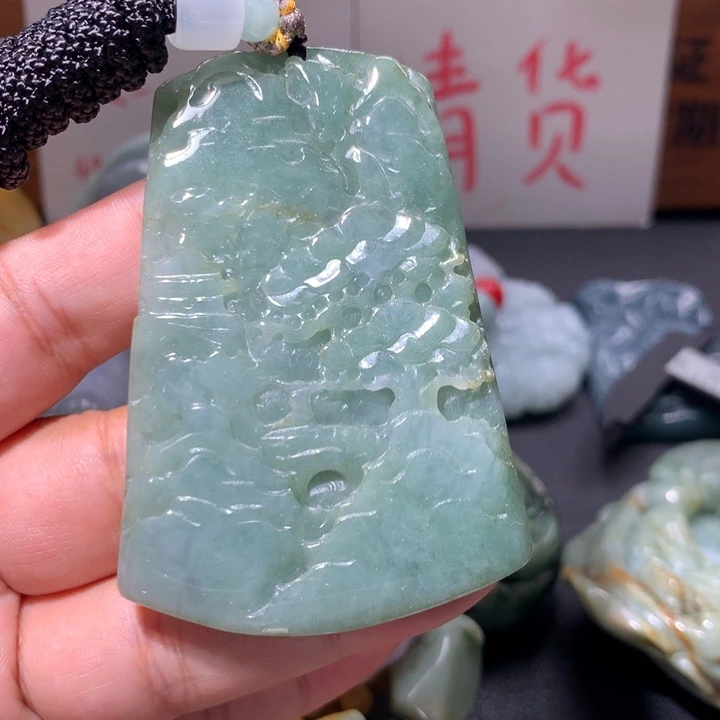 翡翠未镶嵌颈饰保真天然A货翡翠