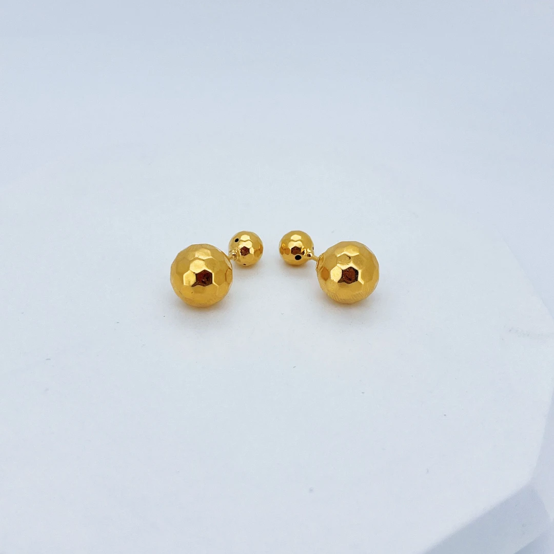 足金999黄金蹦迪珠金耳钉3.95