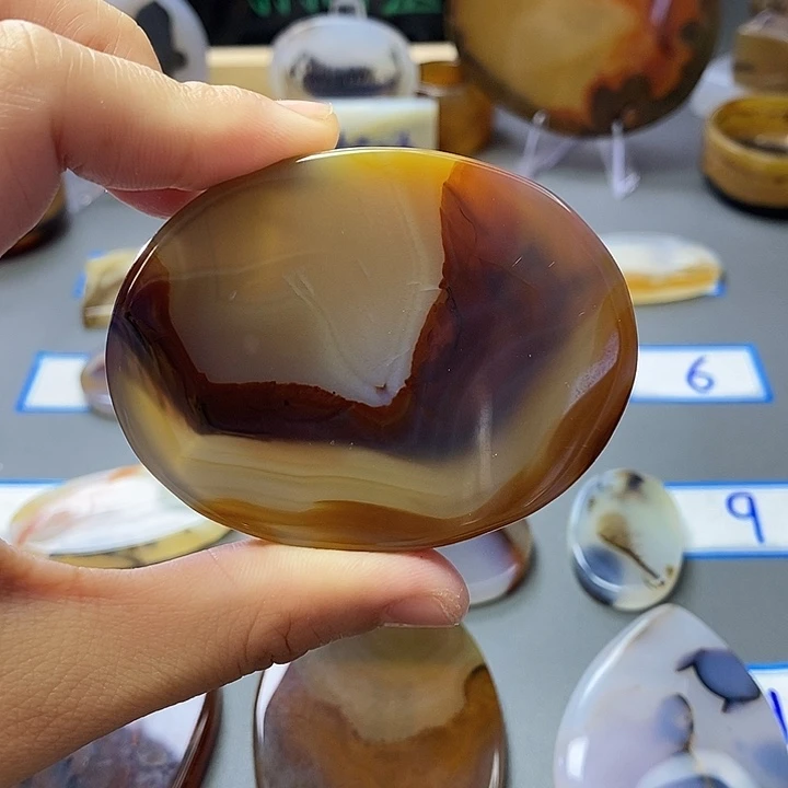 玛瑙/玉髓未镶嵌珠宝半成品114