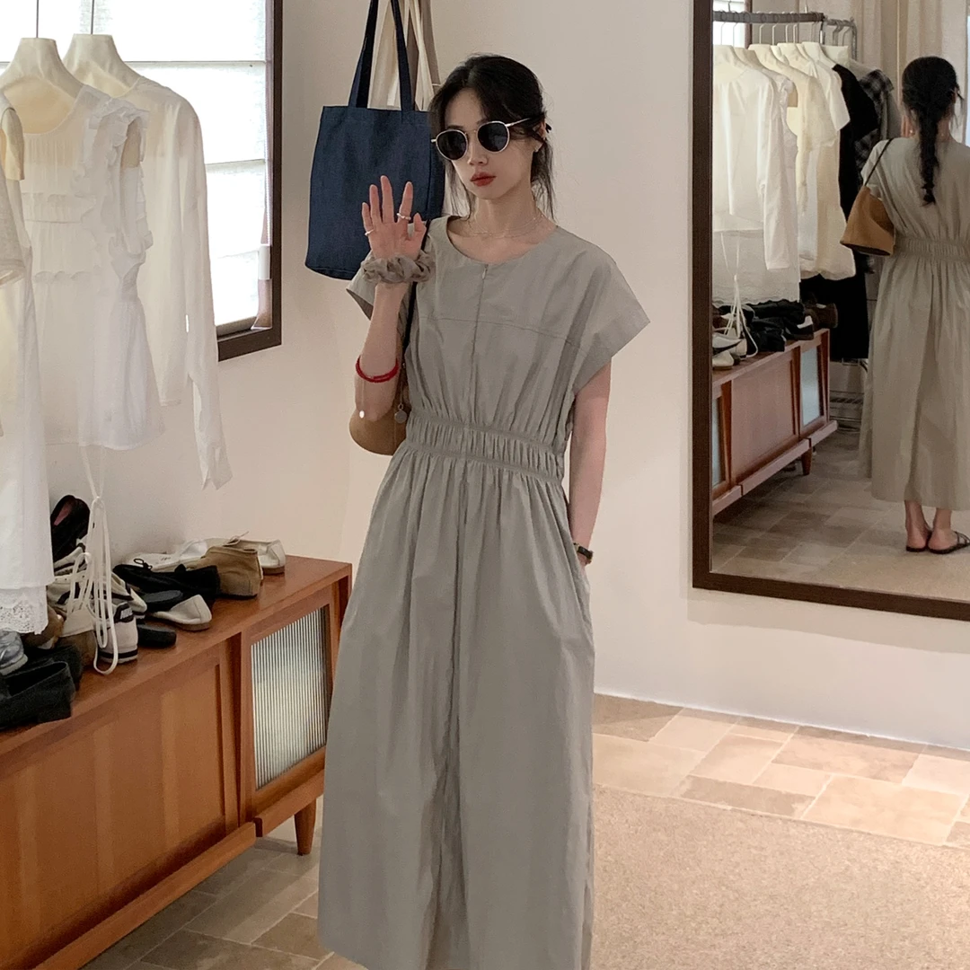 韩系灰色松紧腰收腰连衣裙女2025夏新款小飞袖高级感长裙